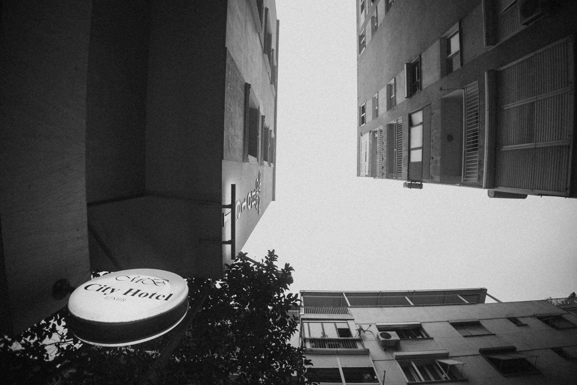 Mb City Hotel Smirne Esterno foto
