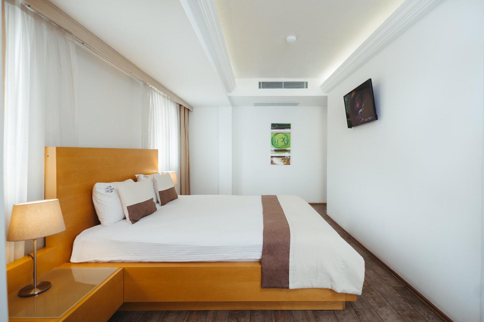 Mb City Hotel Smirne Esterno foto