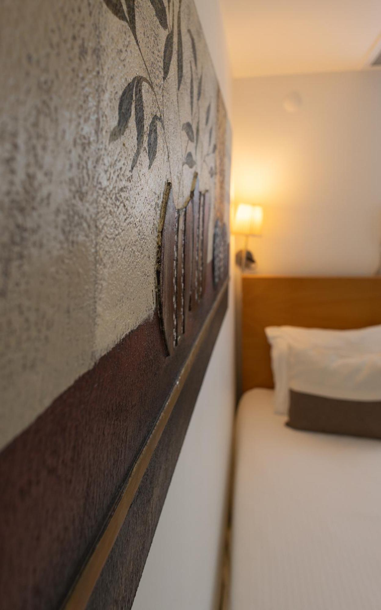 Mb City Hotel Smirne Esterno foto